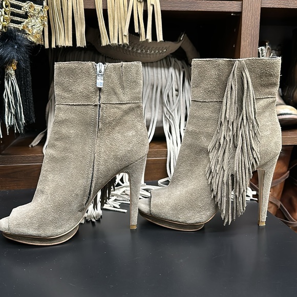 BCBG leather fringe booties - Picture 4 of 7